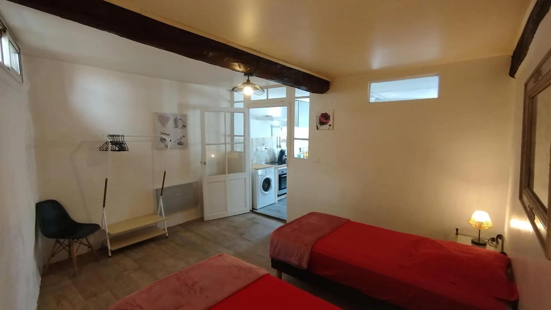 Lägenhet Appartement T3 2 Chambres Plein Centre Ville Arles